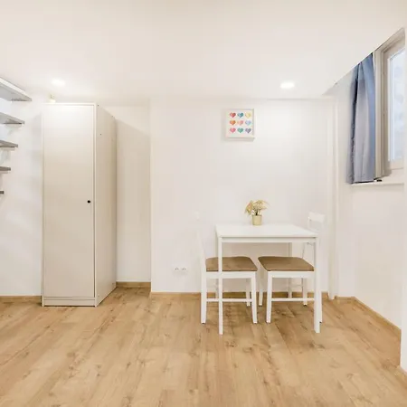 Apartman V12
