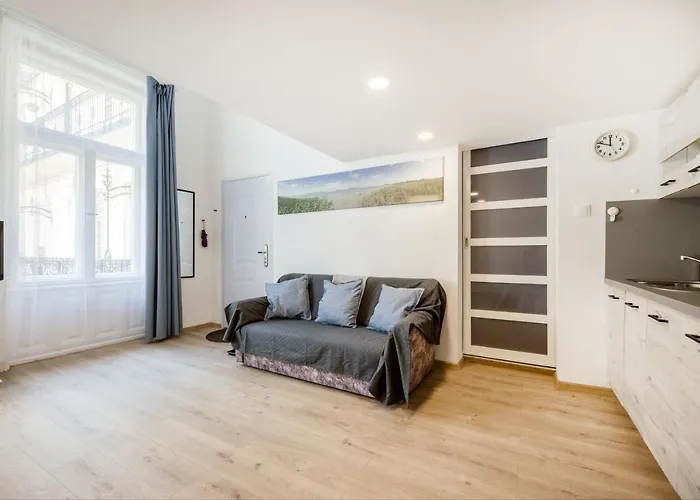 Apartament V12 *