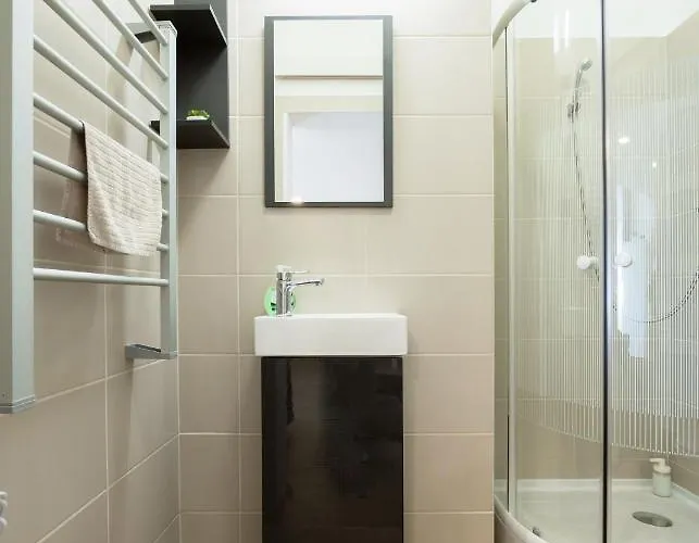 V12 Apartament *